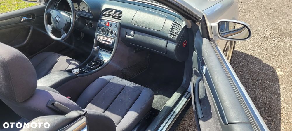 Mercedes-Benz CLK - 9