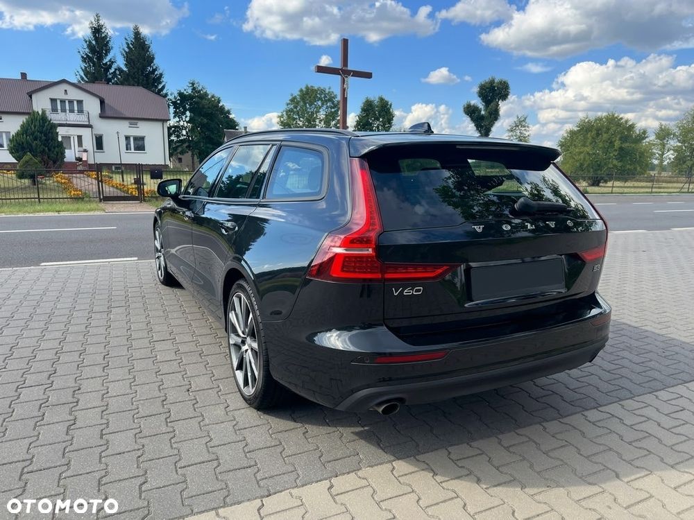 Volvo V60 B3 B Momentum - 3