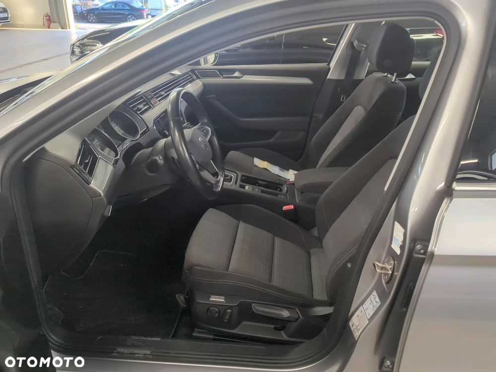 Volkswagen Passat 1.5 TSI EVO Business DSG - 8