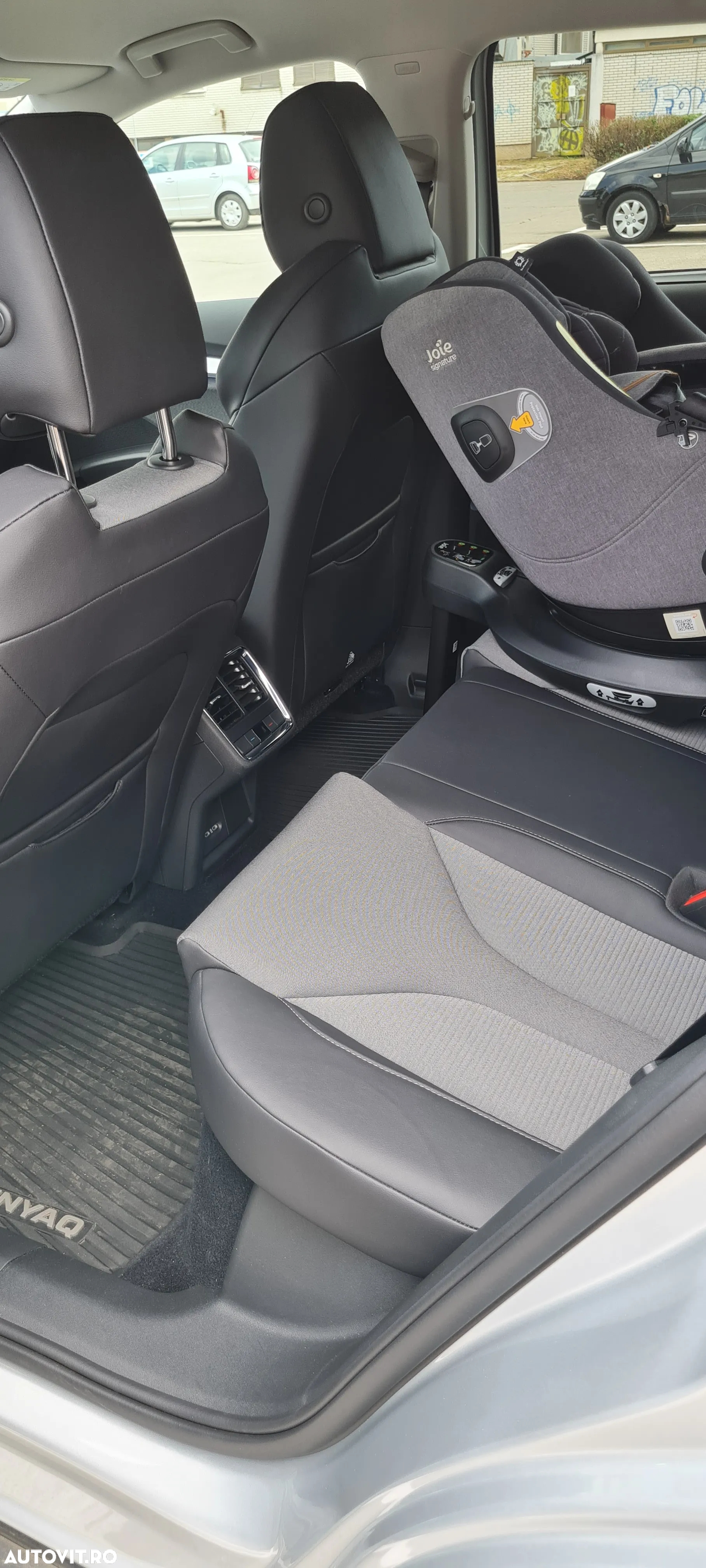Skoda Enyaq iV Electric 80 - 18