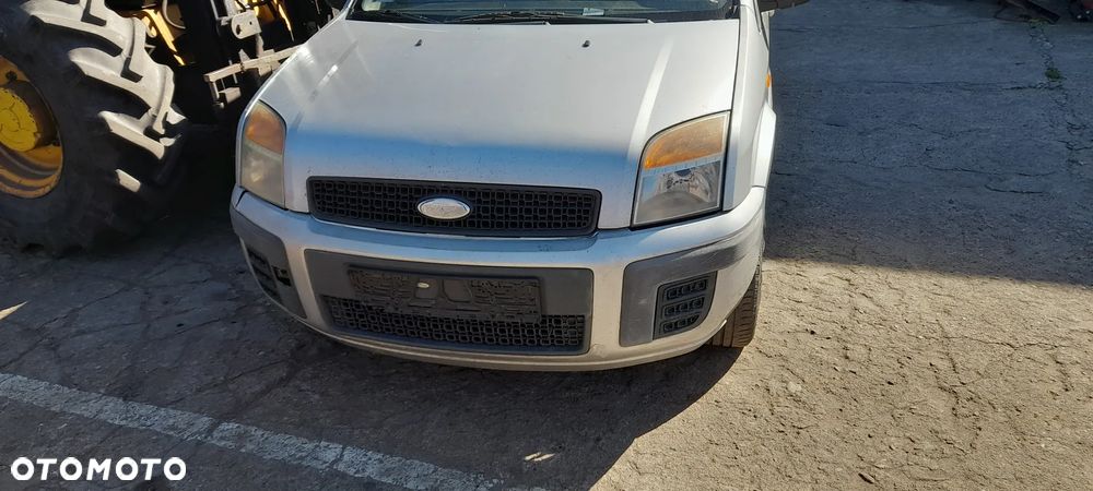 FORD FUSION MK1 ZDERZAK - 1