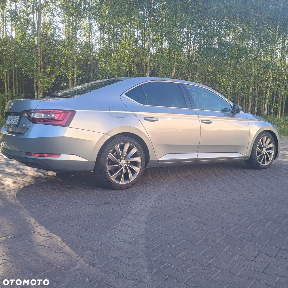Skoda Superb 2.0 TDI SCR 4x4 L&K DSG - 13