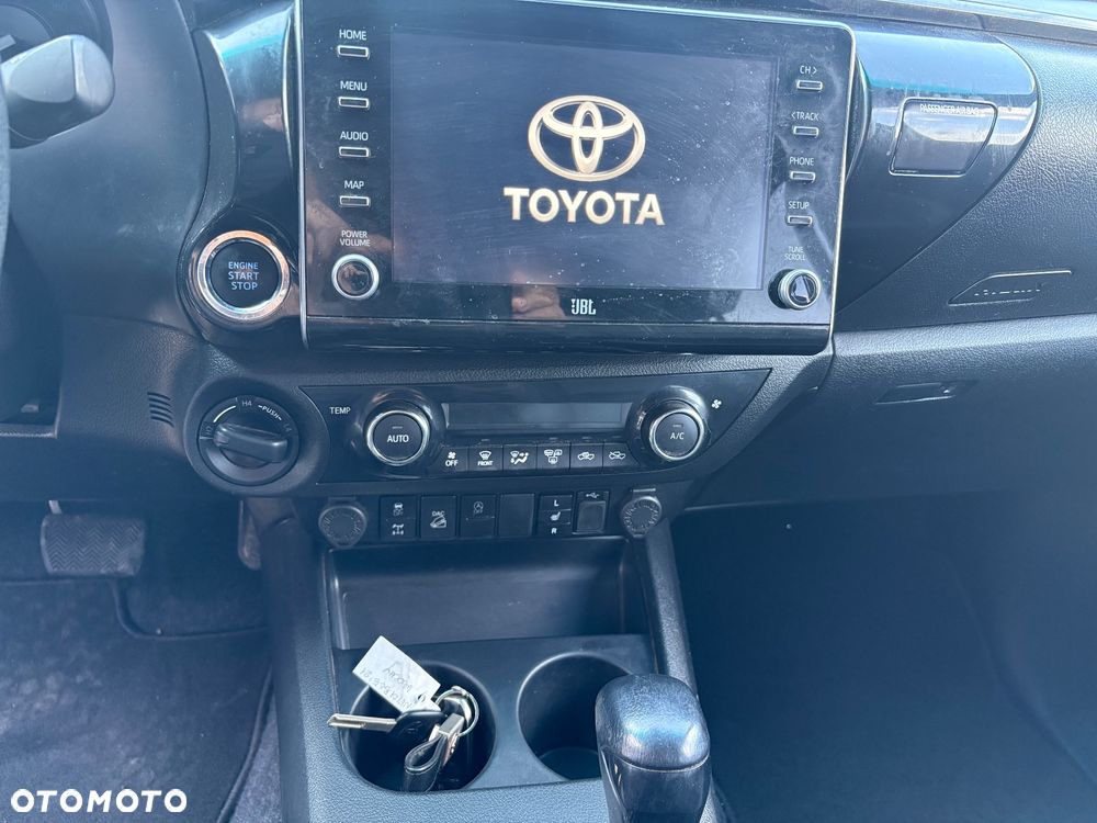 Toyota Hilux 4x4 Double Cab Autm Invincible - 8