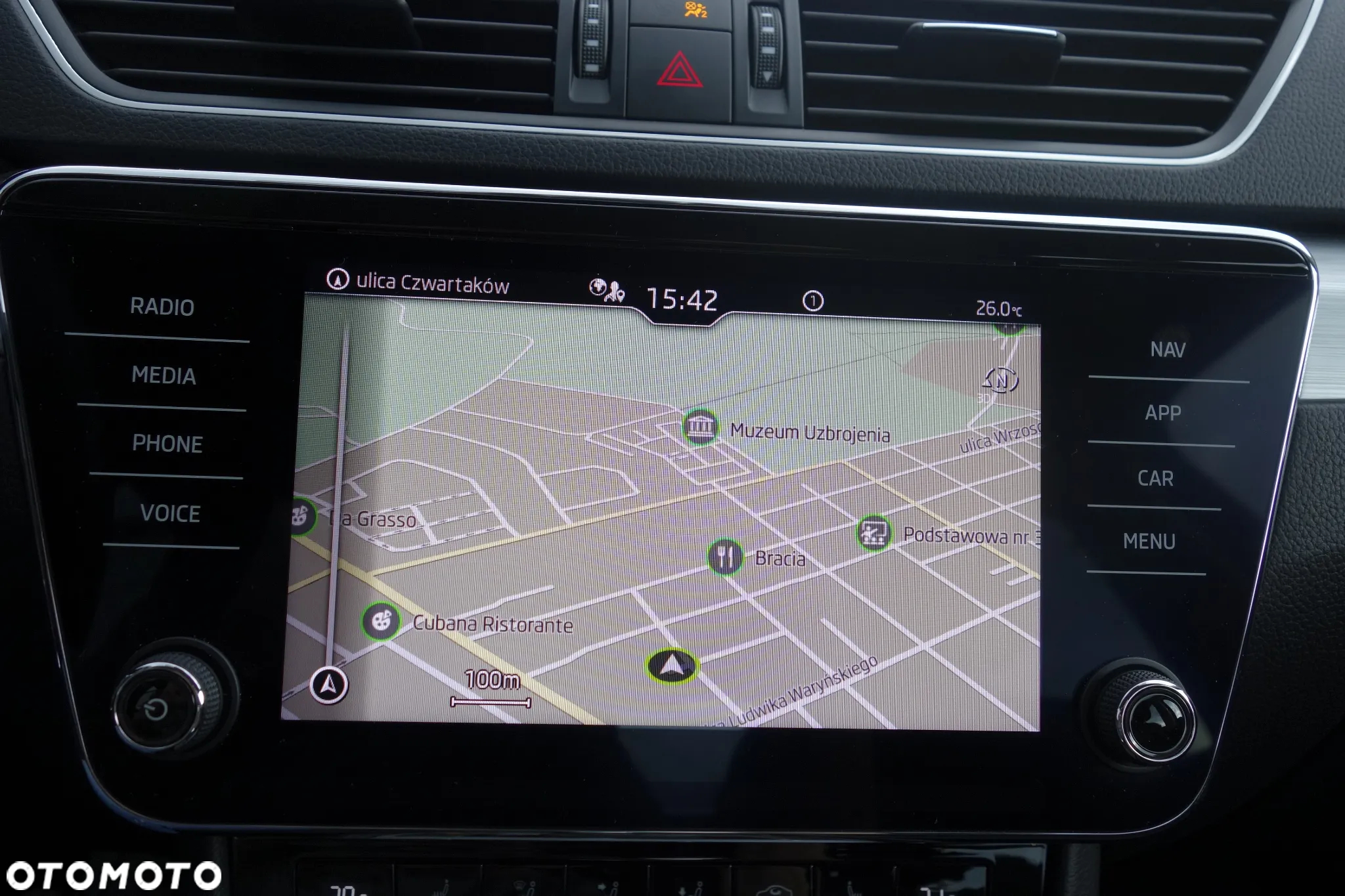 Skoda Superb 1.5 TSI Ambition DSG - 19