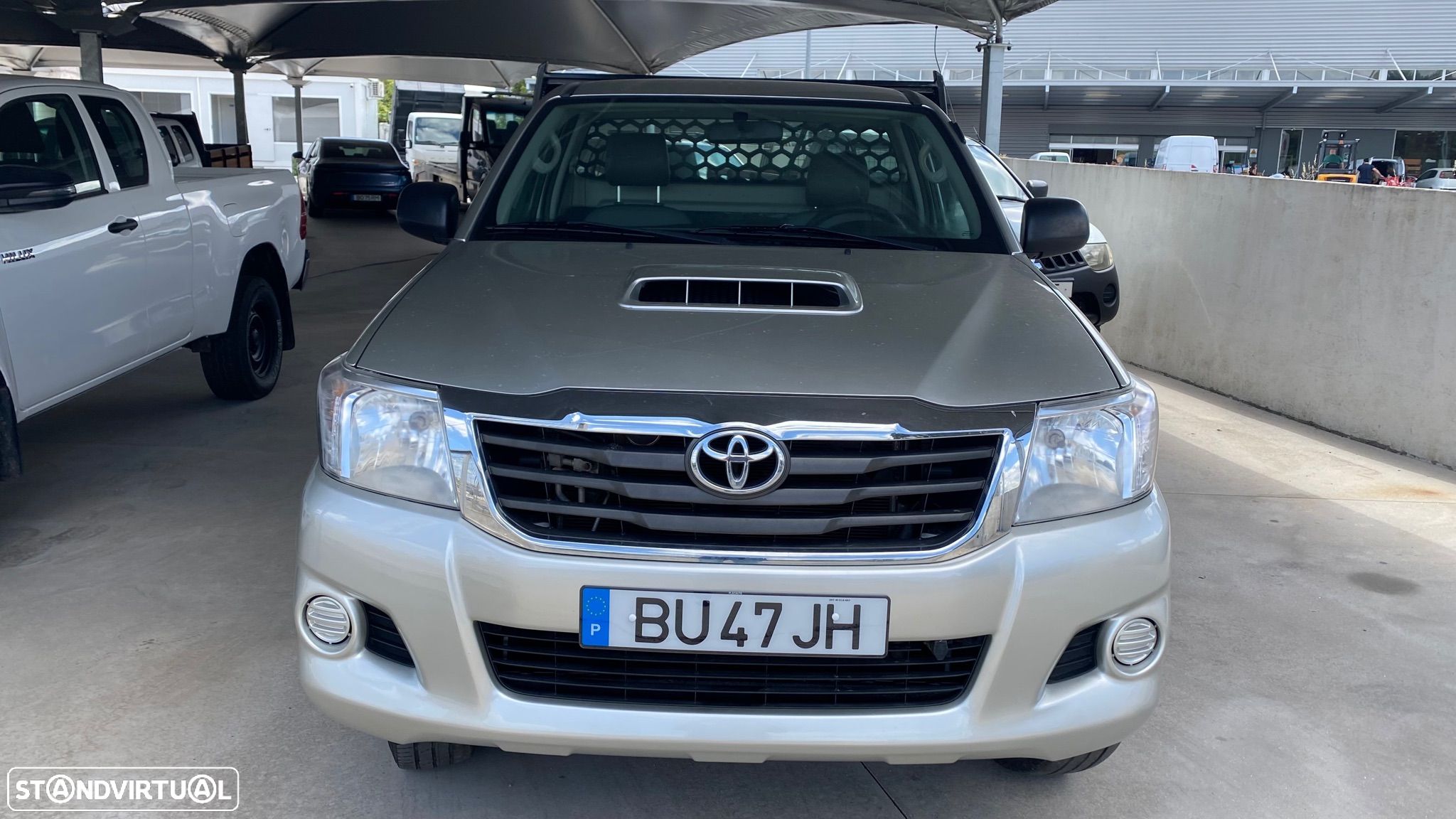 Toyota Hilux 2.5 D-4D 4WD CE AC+PM - 1