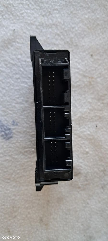 Moduł Sterownik Parkowania Cofania PDC Audi 4F0919283F - 2
