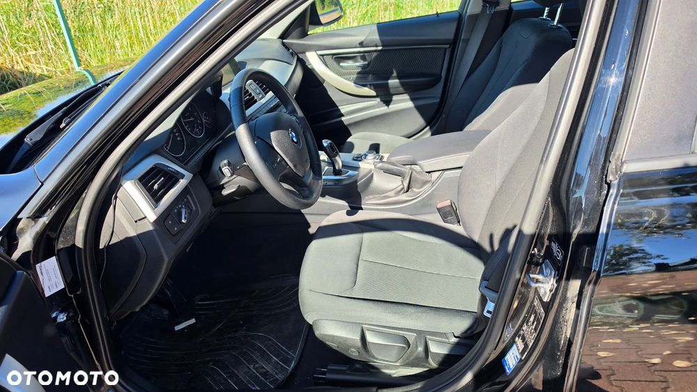 BMW Seria 3 - 12