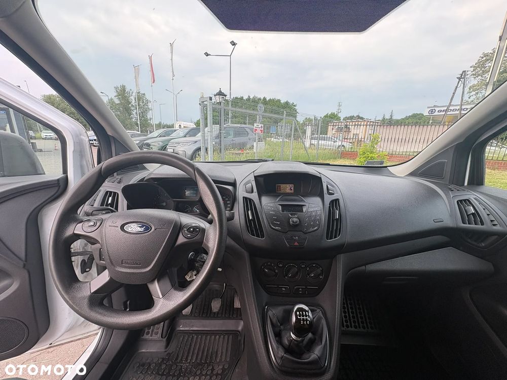 Ford Transit Connect - 17