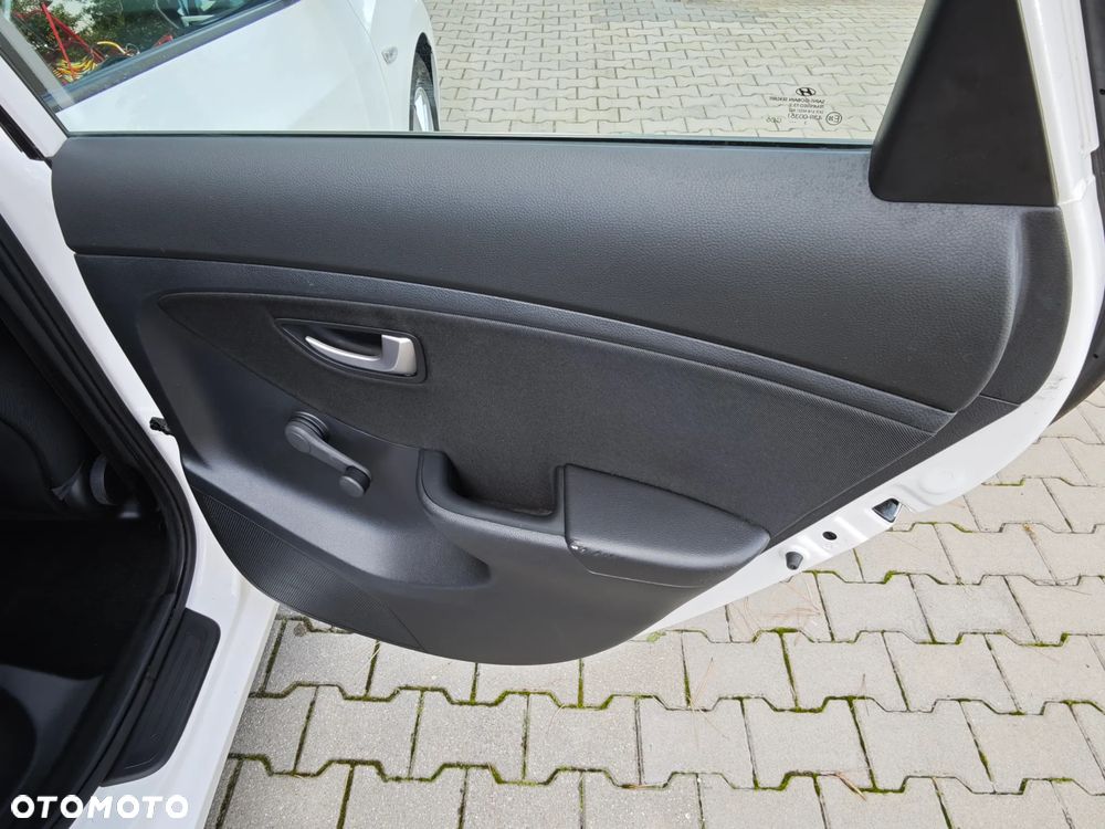 Hyundai i30 1.4 Fifa World Cup Edition - 15