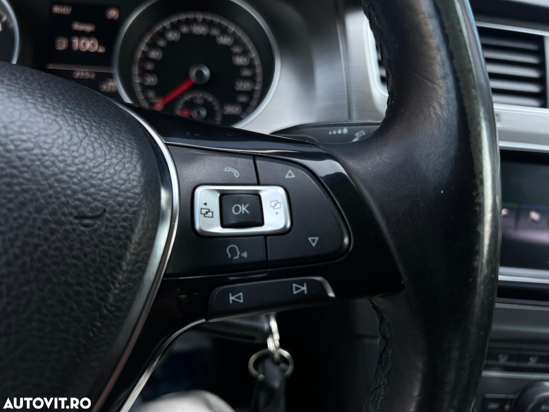 Volkswagen Golf - 14
