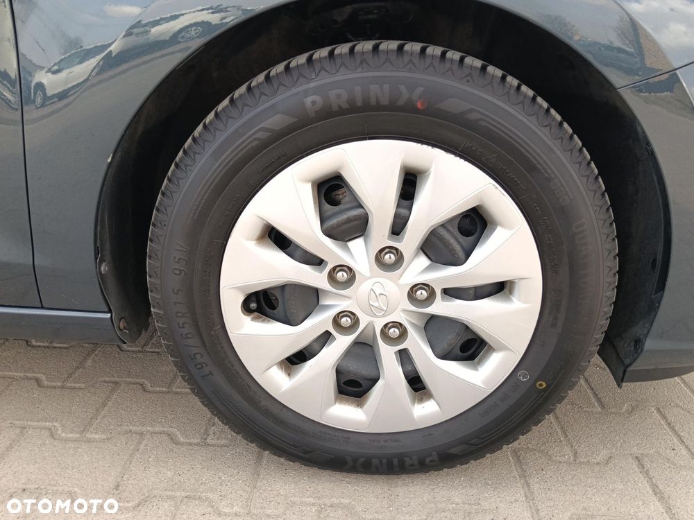 Hyundai i30 1.0 T-GDI Classic + DCT - 10