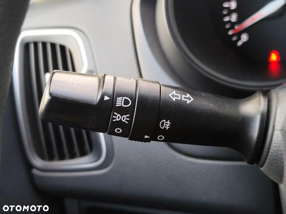 Kia Rio 1.4 M - 21