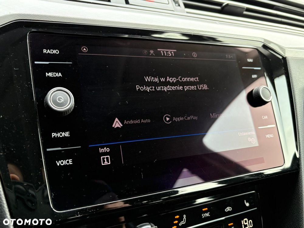 Volkswagen Passat 1.5 TSI EVO Business DSG - 32