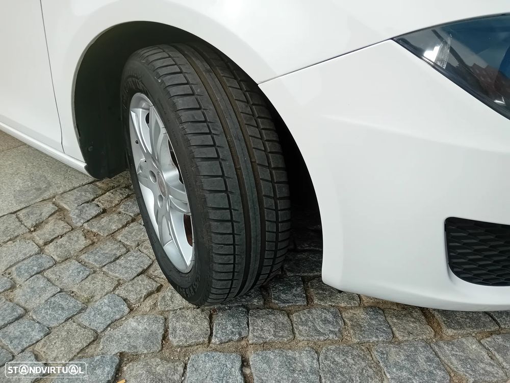 SEAT Leon 1.6 TDI DPF E-Ecomotive Style - 18