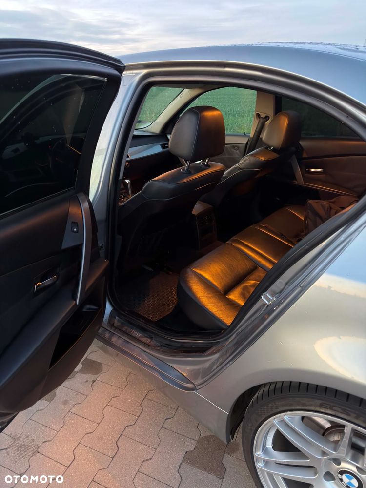 BMW Seria 5 535d - 12