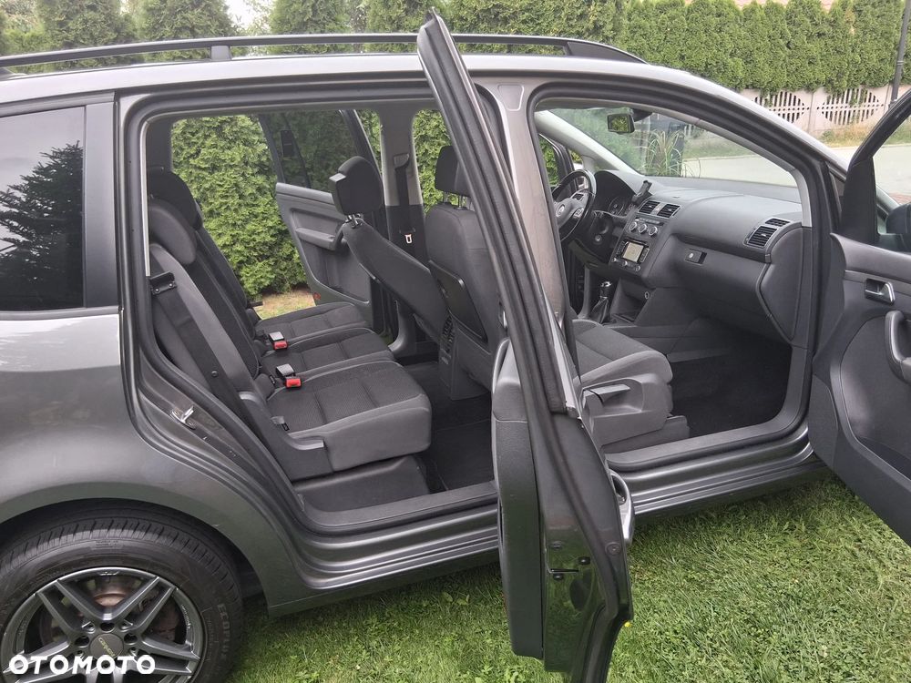 Volkswagen Touran 1.6 TDI DPF BlueMot Comfortline - 9