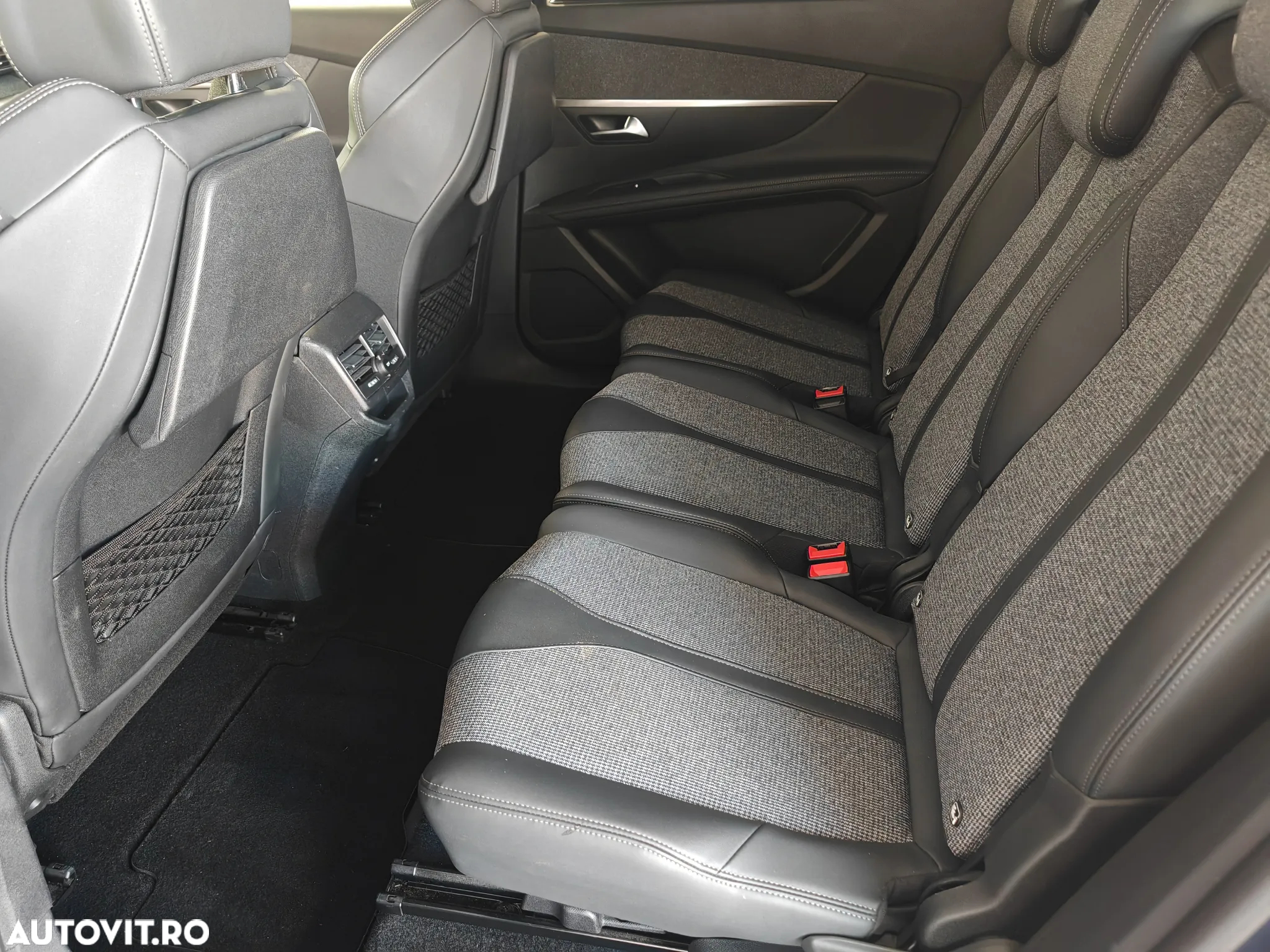 Peugeot 5008 1.2 Puretech Turbo s&s EAT8 Allure - 9