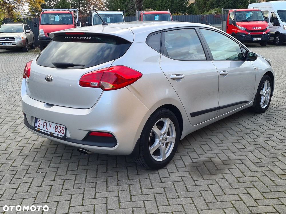 Kia Ceed - 6