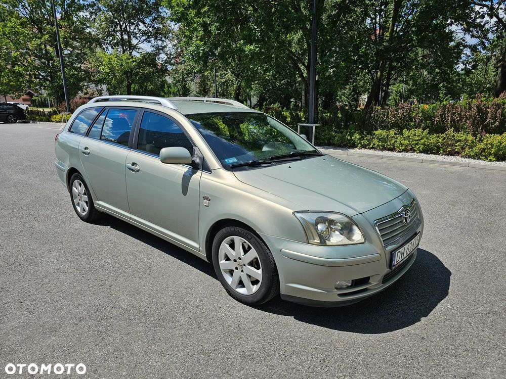 Toyota Avensis 2.0 D-4D High - 1