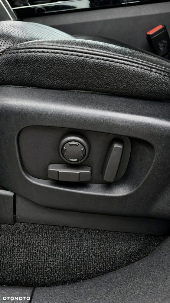 Land Rover Discovery - 18