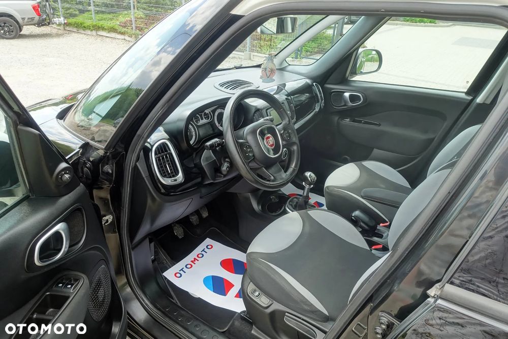 Fiat 500L 1.4 16V Urban Edition - 11