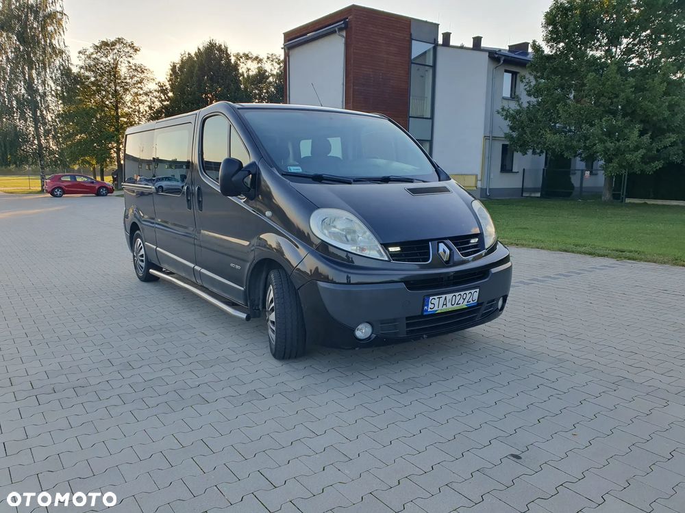 Renault TRAFIC - 2