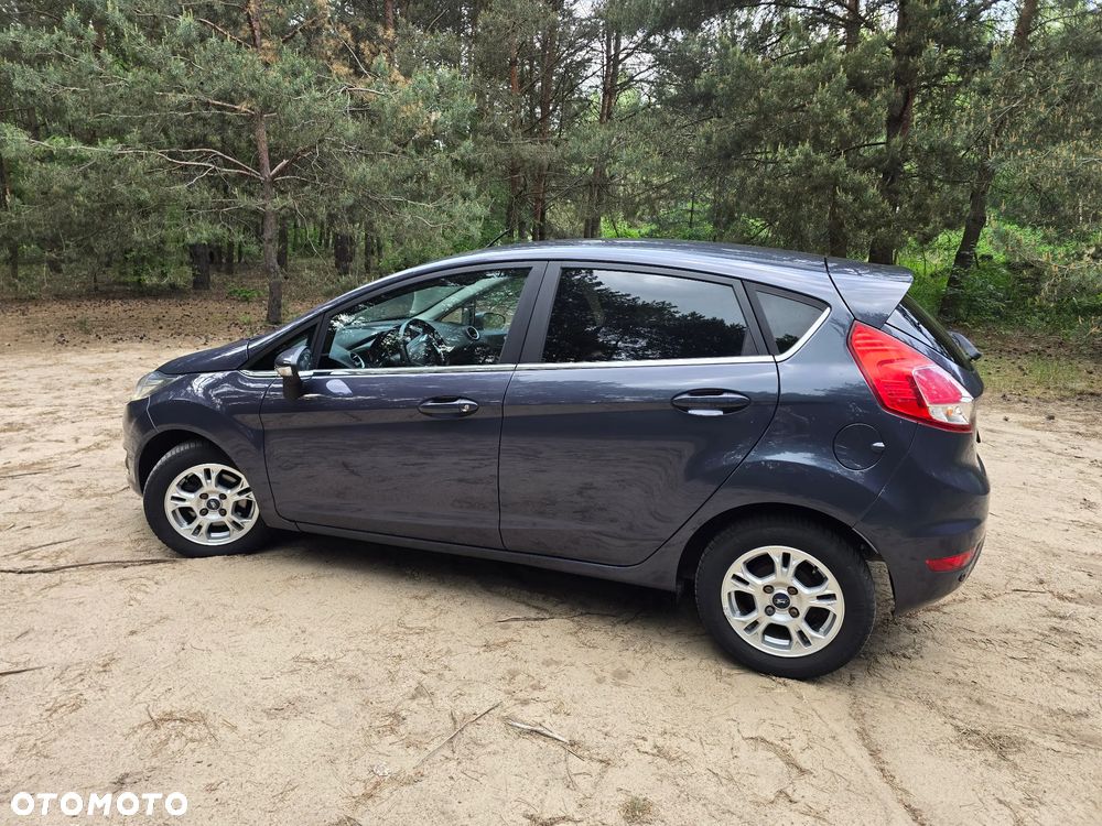 Ford Fiesta 1.25 Titanium - 32