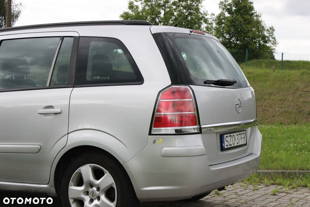 Opel Zafira 1.8 Elegance - 11