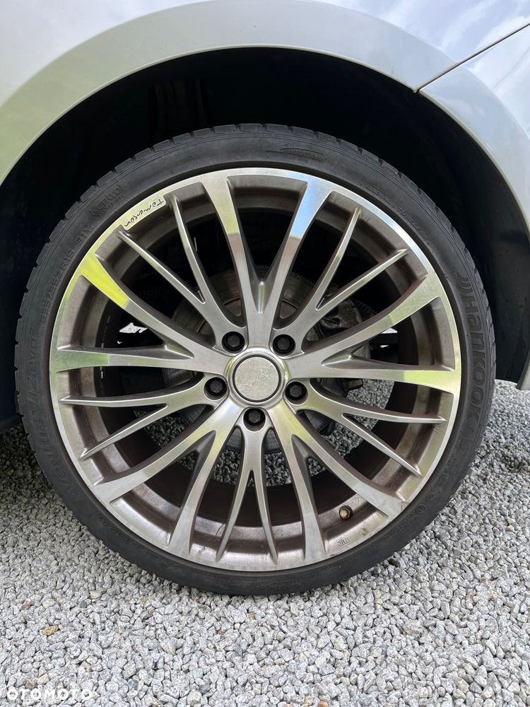 Renault Laguna Coupe dCi 150 FAP - 17