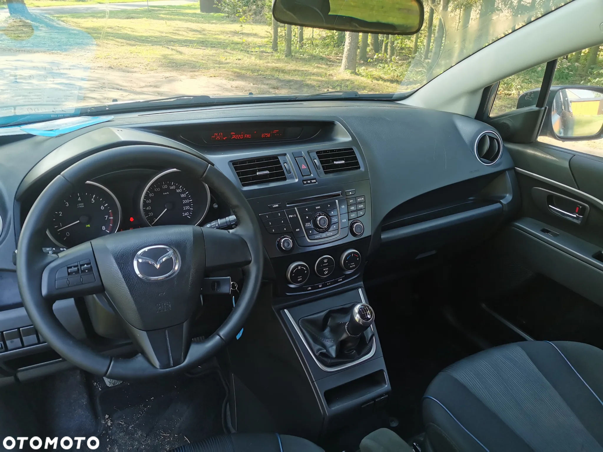 Mazda 5 - 10