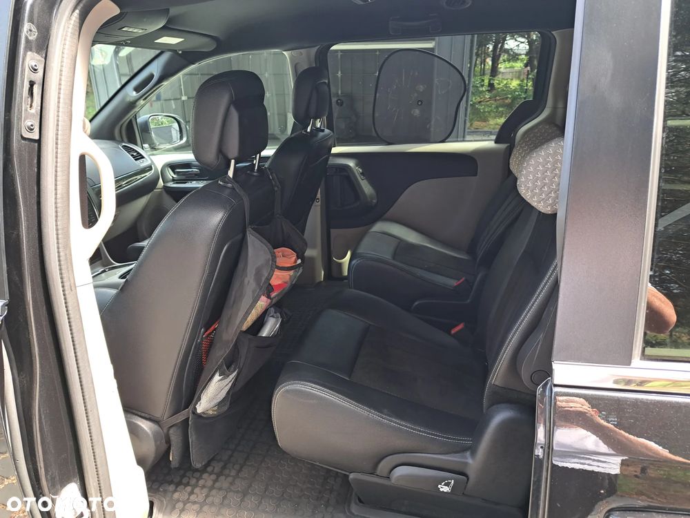 Dodge Grand Caravan 3.6 R/T - 14