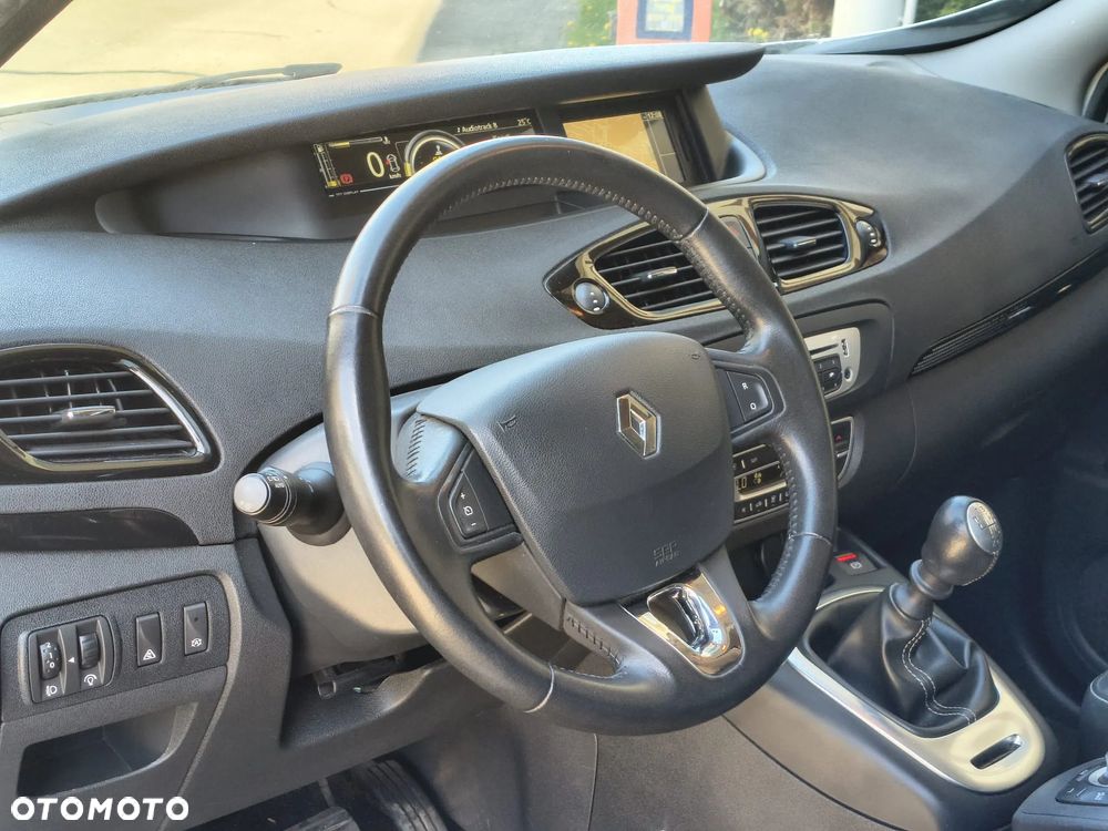 Renault Scenic - 16