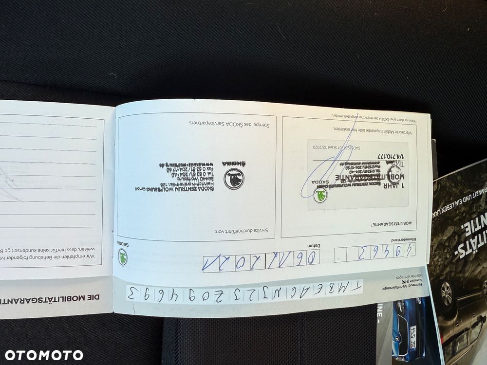 Skoda Fabia 1.0 MPI Cool Edition Red & Grey - 7