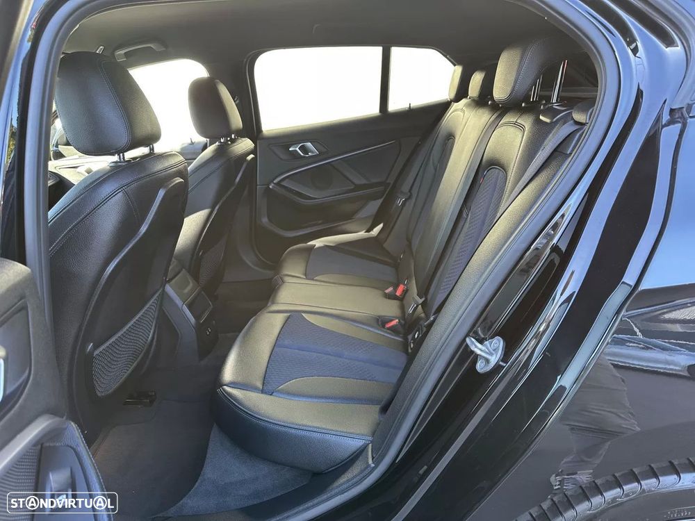 BMW 116 d Pack Desportivo M Auto - 42
