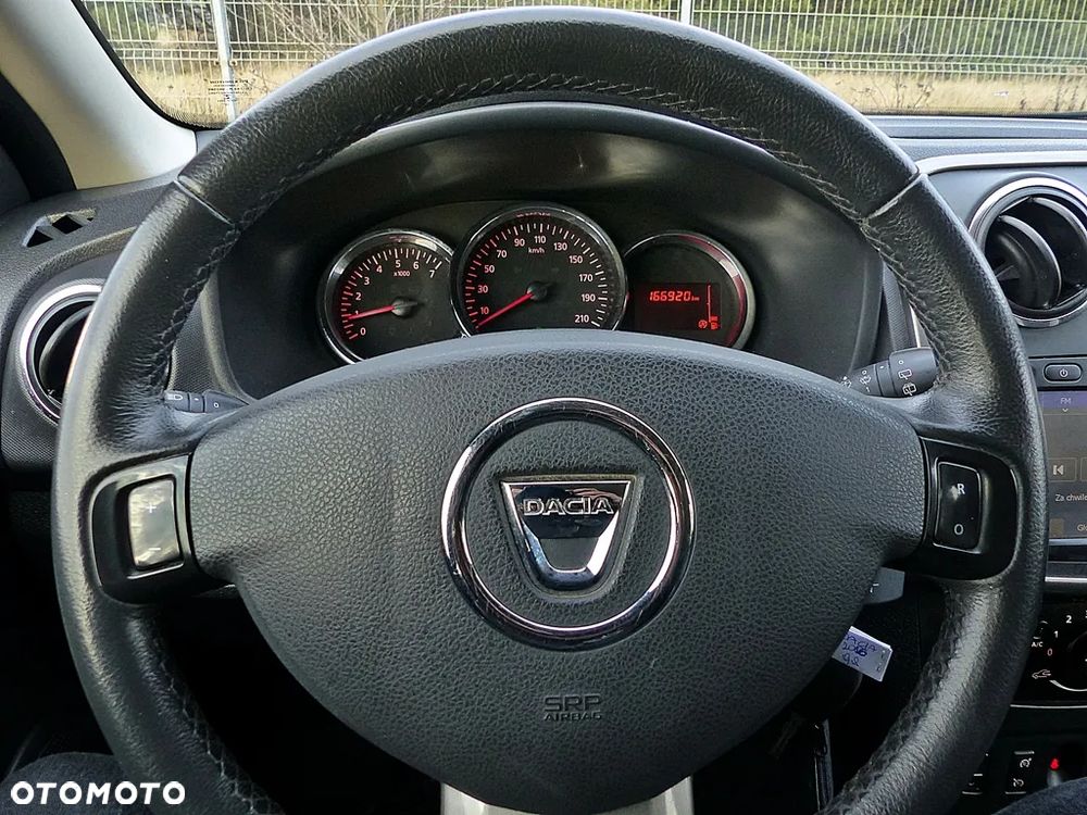 Dacia Sandero TCe 90 Laureate - 28