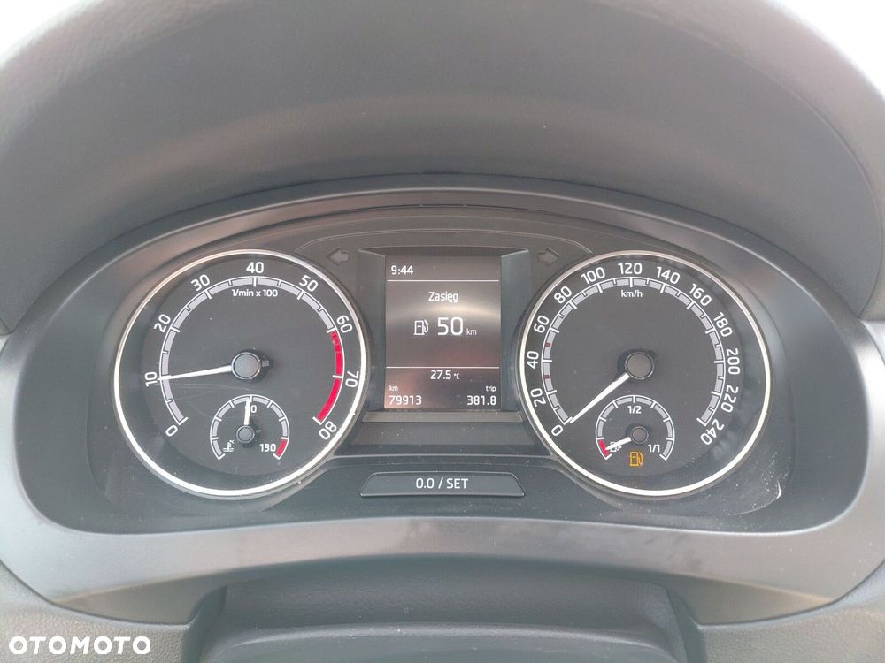 Skoda RAPID 1.0 TSI Ambition - 17