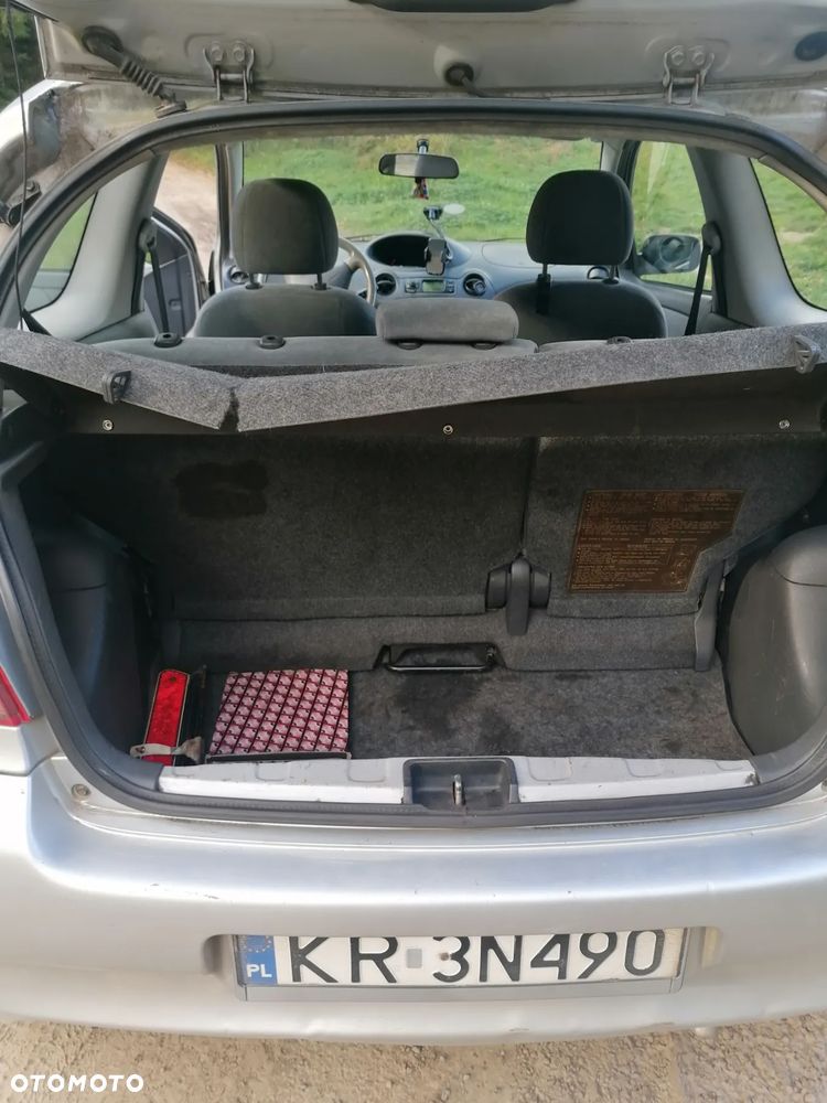 Toyota Yaris 1.0 Luna - 15