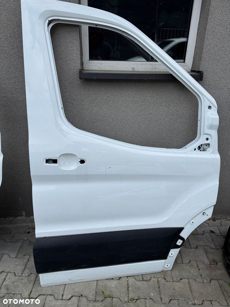 DRZWI prawe FORD TRANSIT MK8