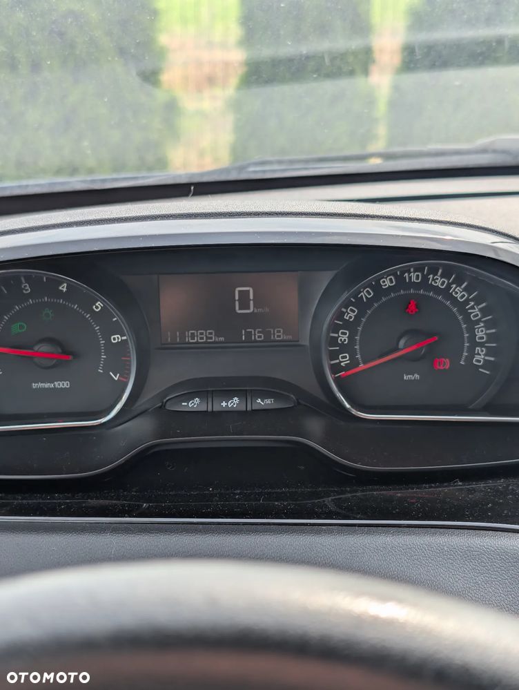 Peugeot 208 82 VTI Active - 23