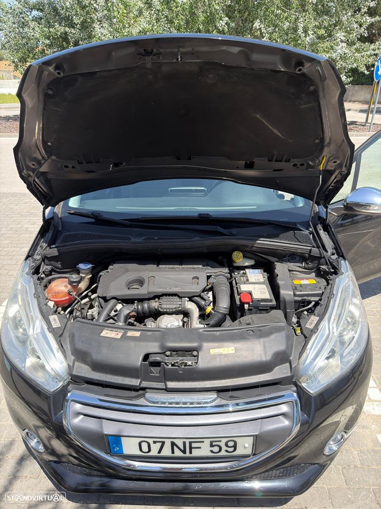 Peugeot 208 1.6 e-HDi Allure 95g - 17