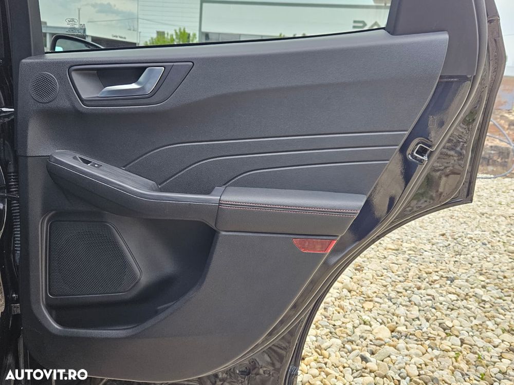 Ford Kuga 2.5 Duratec FHEV 4x4 ST-LINE X - 22