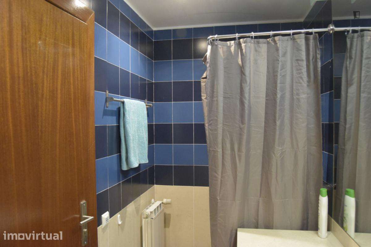 Quarto - localizado em Telheiras Lisbon - Grande imagem: 2/14