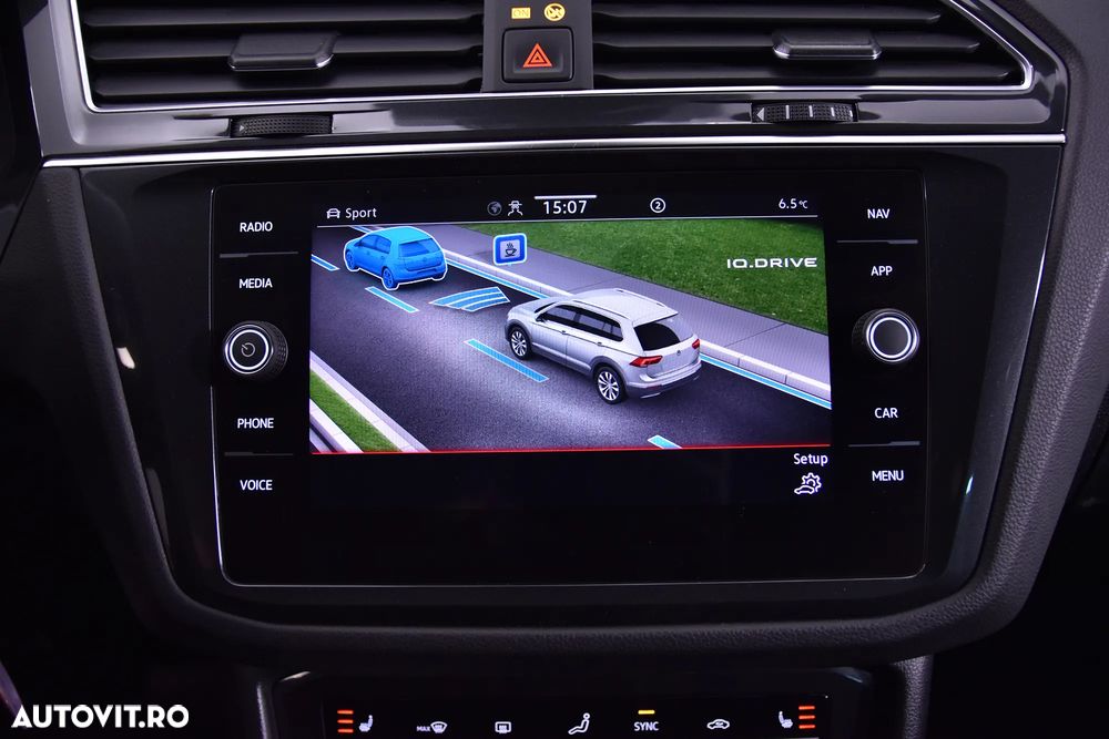 Volkswagen Tiguan - 22