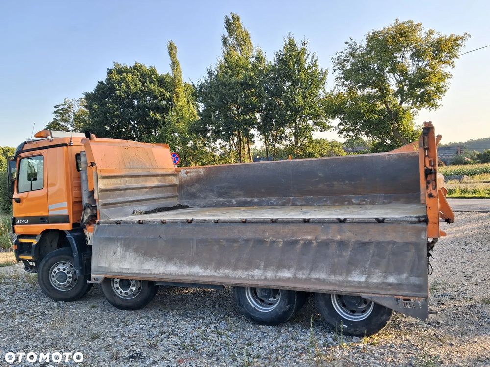 Mercedes-Benz 4143 - 11