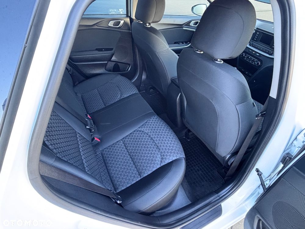 Kia Ceed - 20