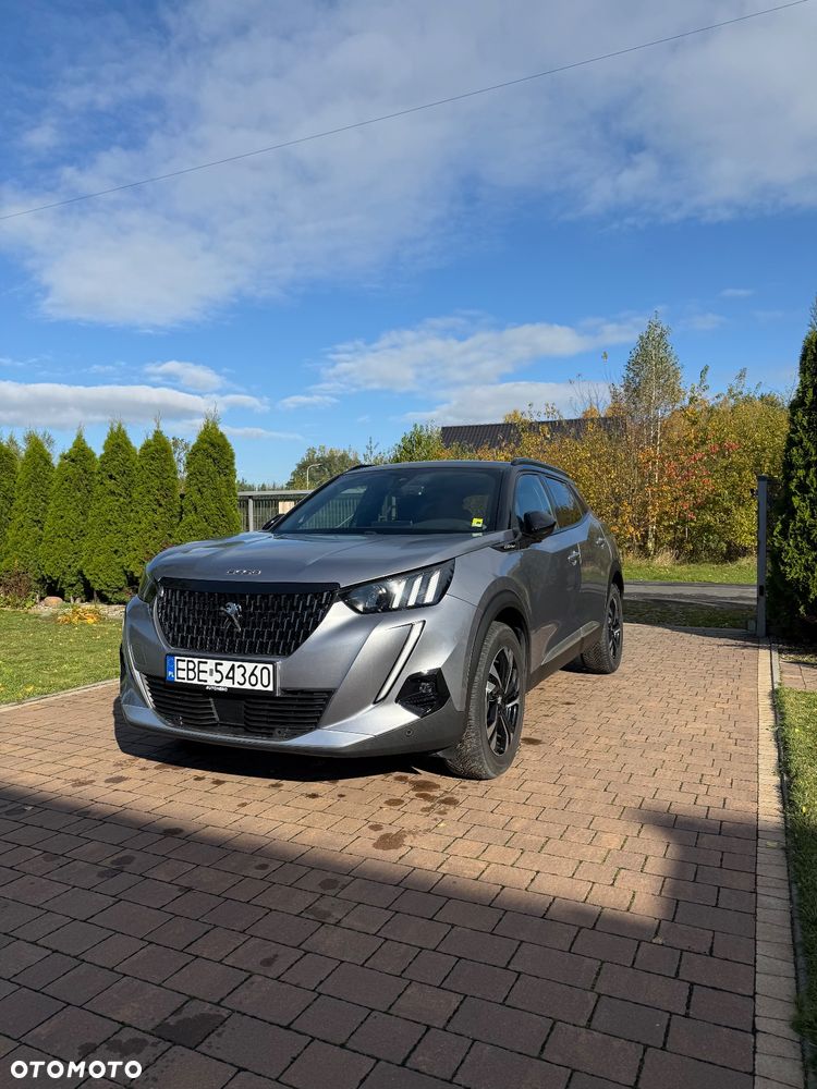 Peugeot 2008 1.2 PureTech GT Line S&S - 4