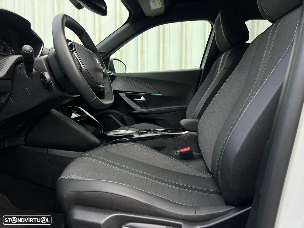 Peugeot e-2008 50 kWh Allure - 31