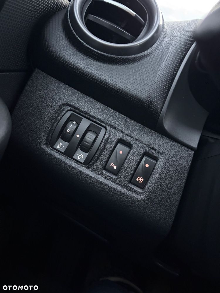 Renault Clio 0.9 Energy TCe Limited - 27
