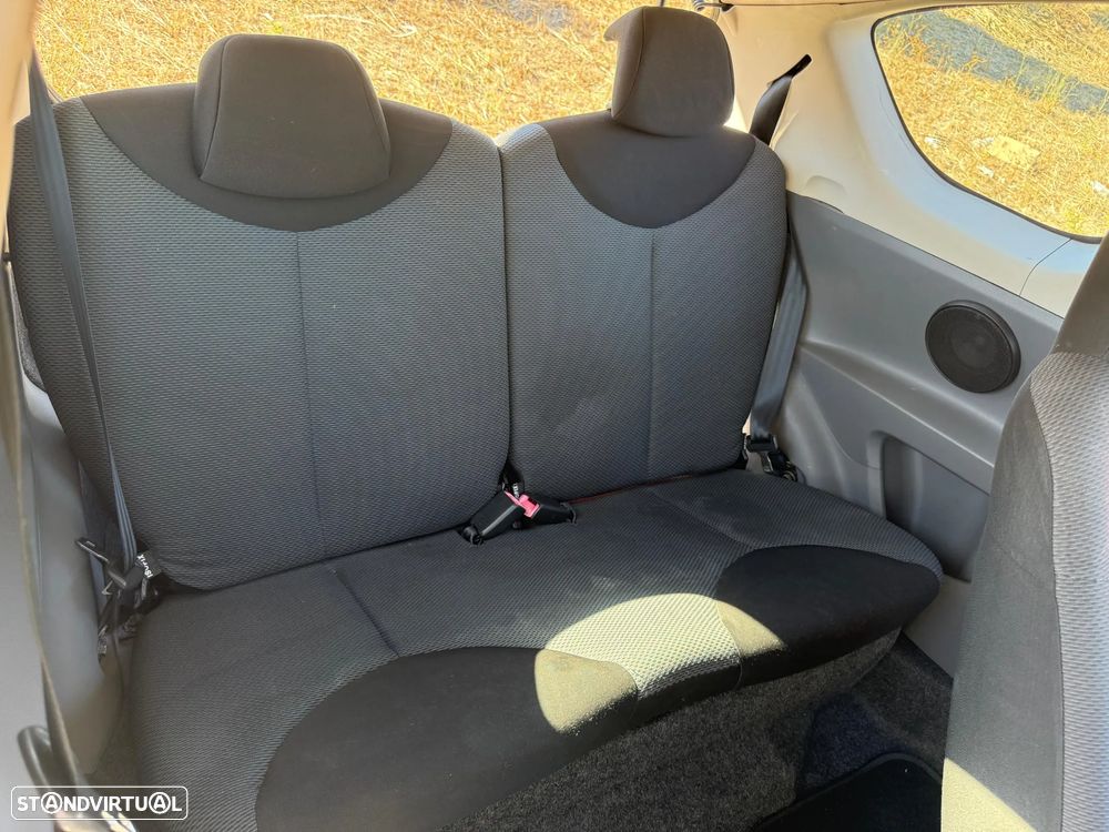 Toyota Aygo 1.0 + AC - 11