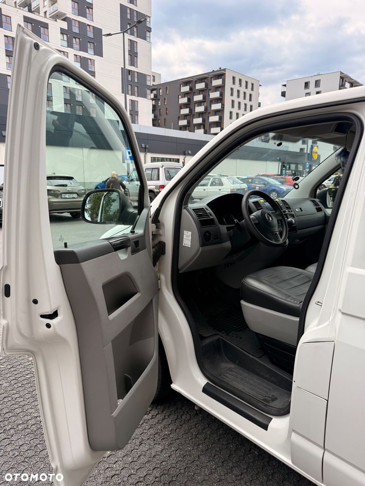 Volkswagen Transporter - 8